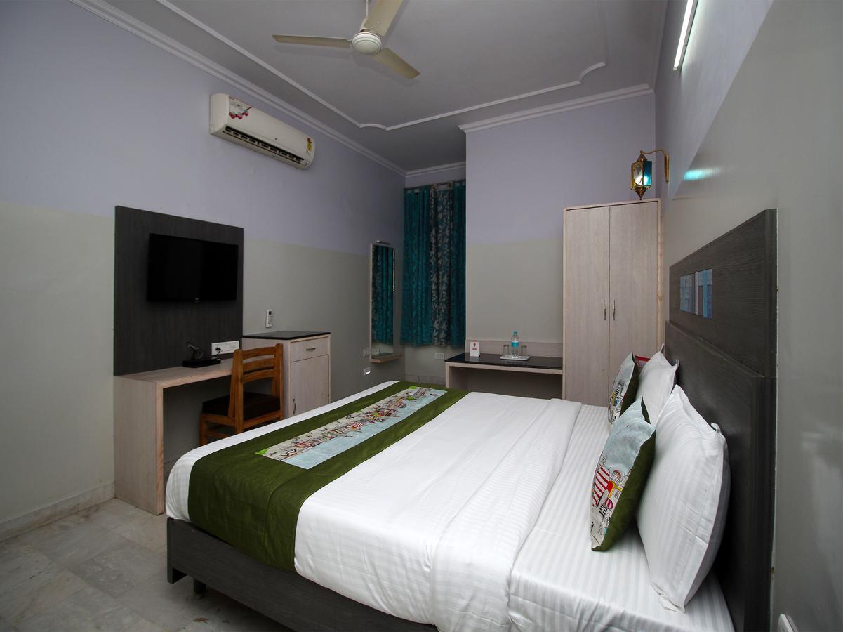 Oyo 1143 Hotel Rdb Palace Dźajpur Zewnętrze zdjęcie