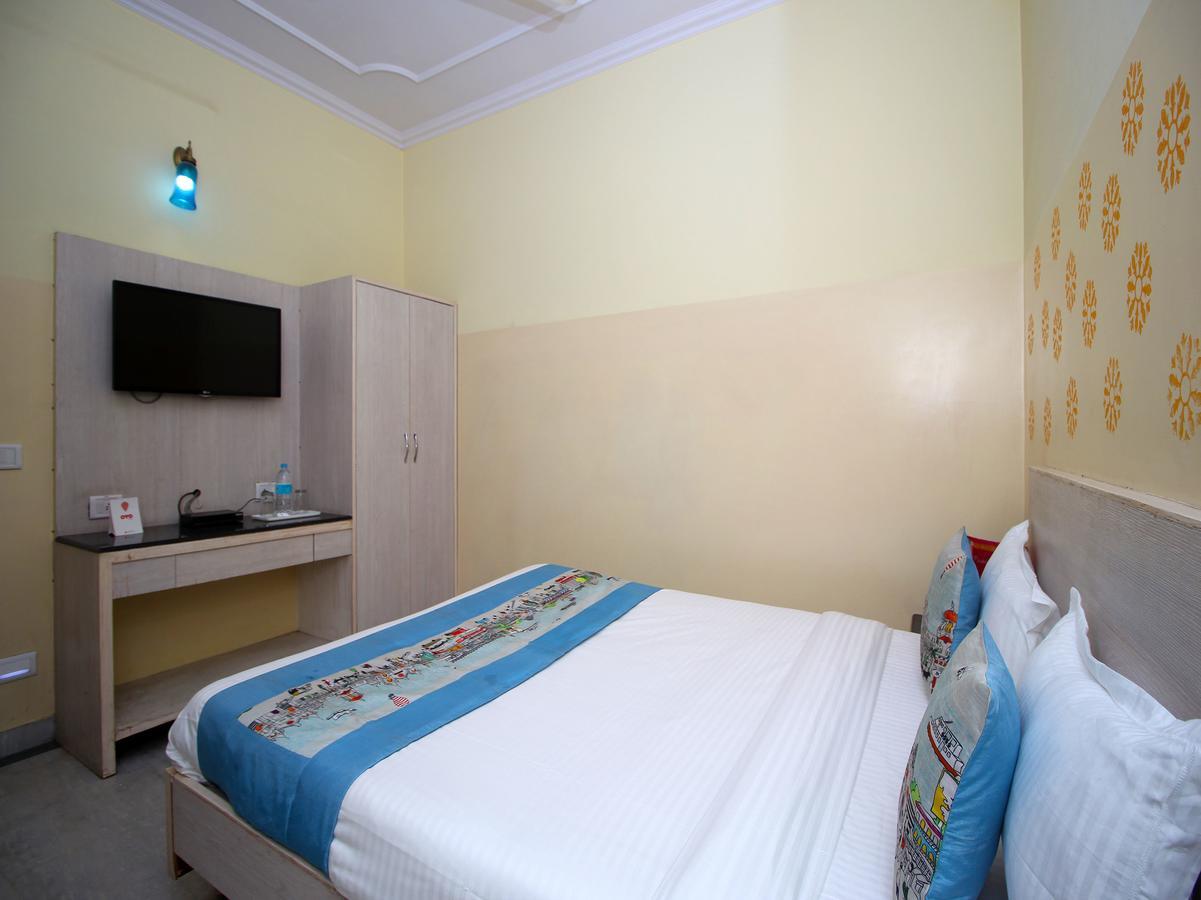 Oyo 1143 Hotel Rdb Palace Dźajpur Zewnętrze zdjęcie