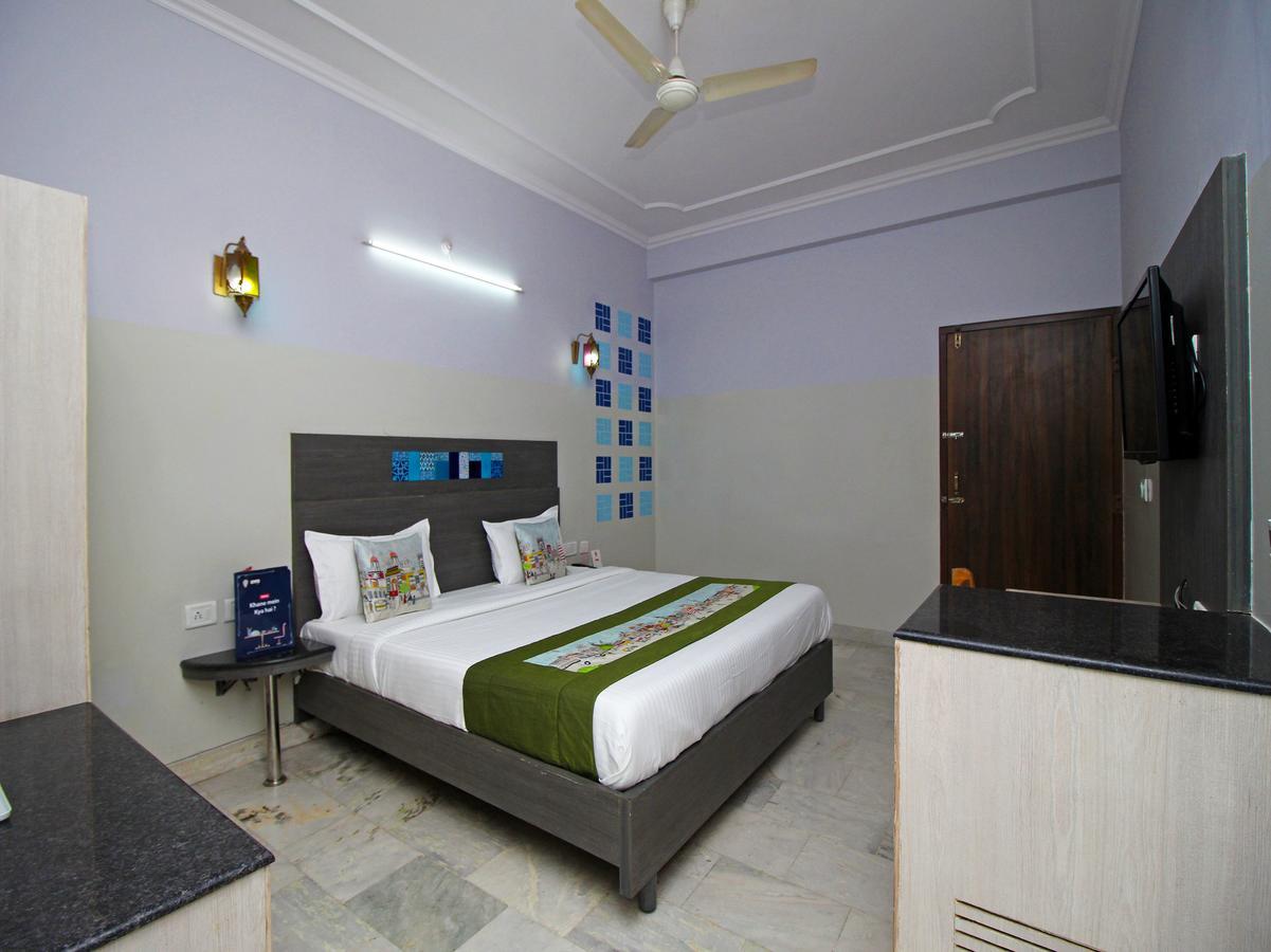 Oyo 1143 Hotel Rdb Palace Dźajpur Zewnętrze zdjęcie